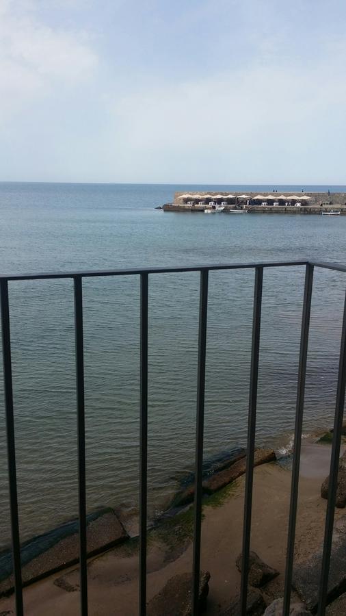 Balcone Sulla Spiaggia Чефалу Экстерьер фото